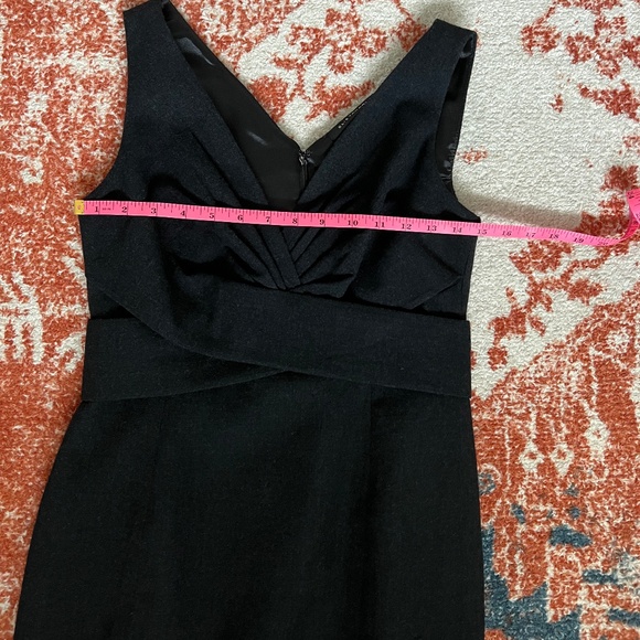 Elie Tahari Charcoal Sheath Cocktail Dress XS Draped V-Neck - Picture 6 of 7
